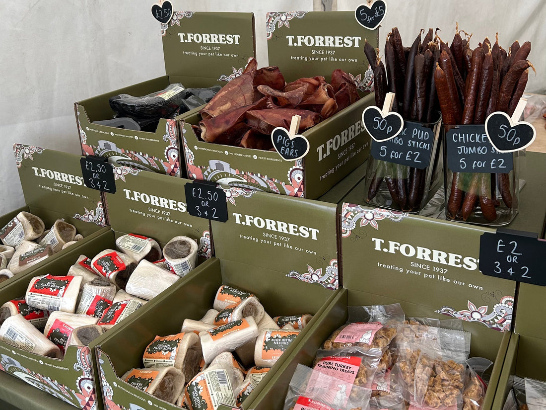 Buying Dog Treats in Bulk: What UK Retailers Need to Know